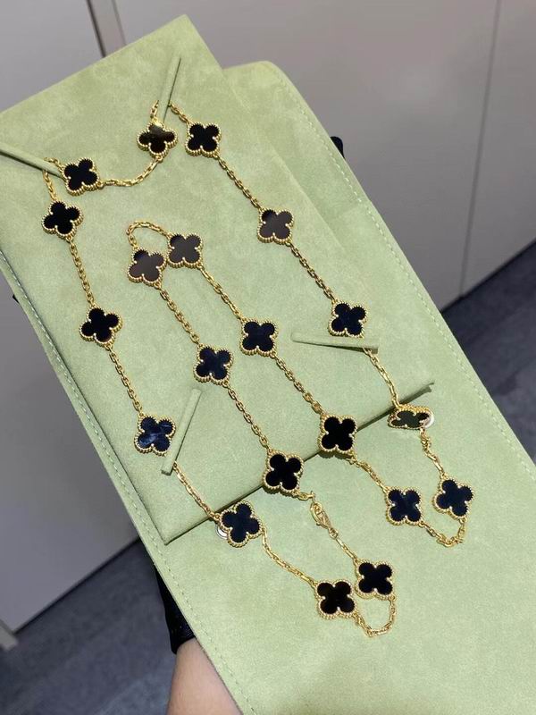 Van Cleef & Arpels necklace 04yxh03